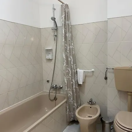 White House Apartman *