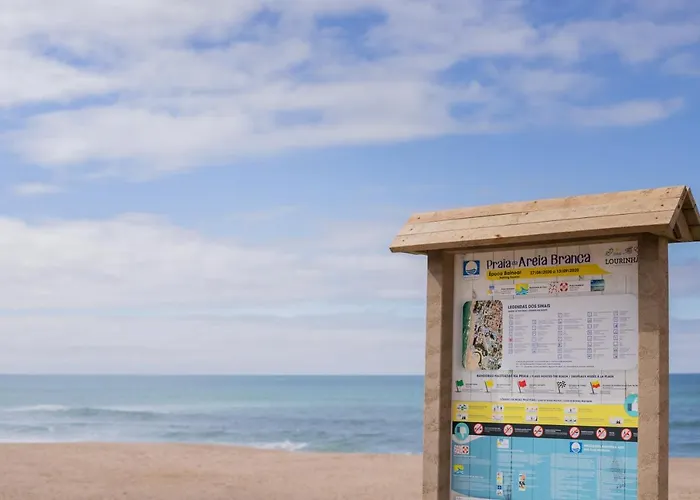 White House Praia da Lourinhã